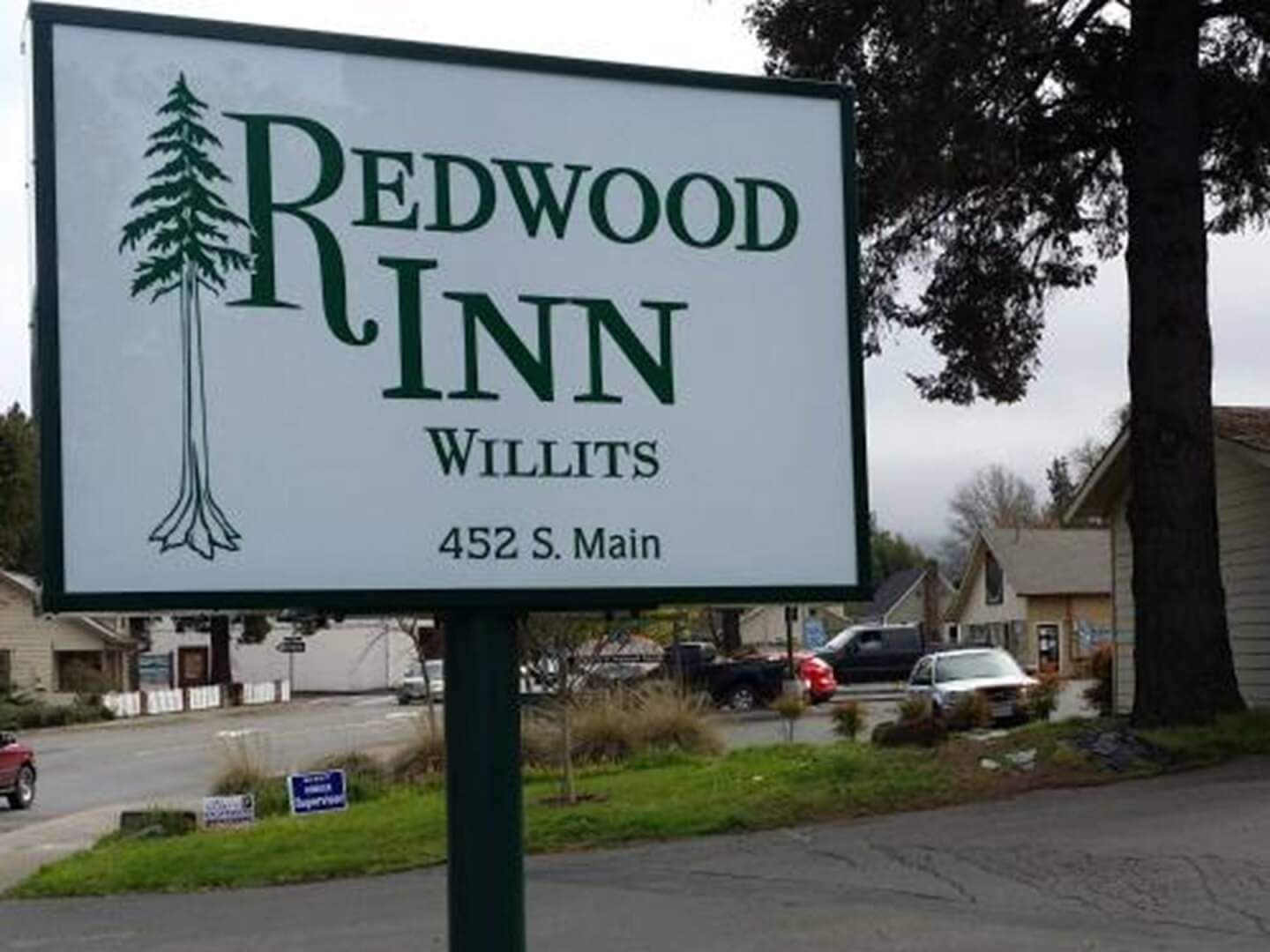 Visit Willits Redwood Inn