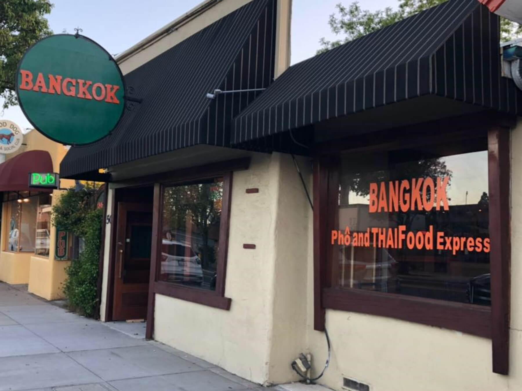 Visit Willits Bangkok Pho And Thai Food Express