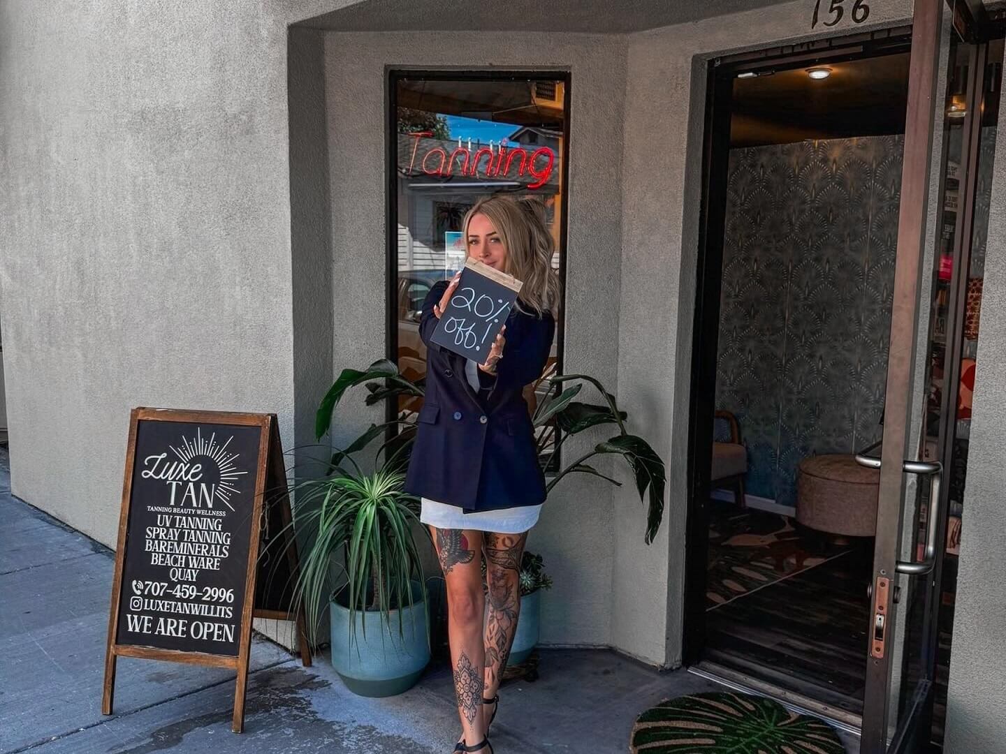 Visit Willits - Luxe Tan